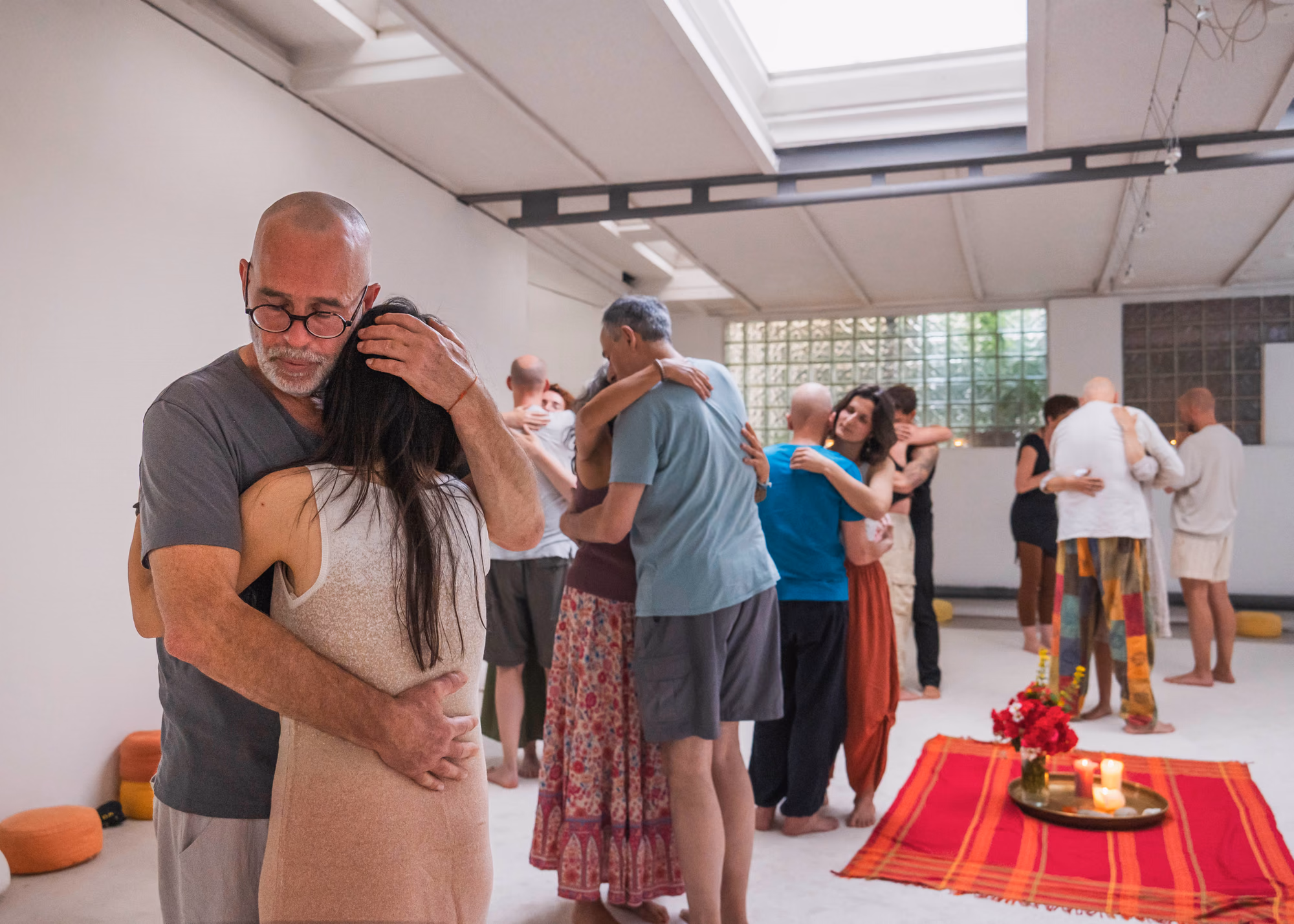 Begegnungsübung im Tantra-Jahrestraining in Frankfurt